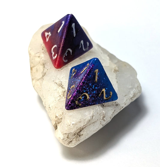 Customisable Single D4 Dice - The Cerulean Wolf