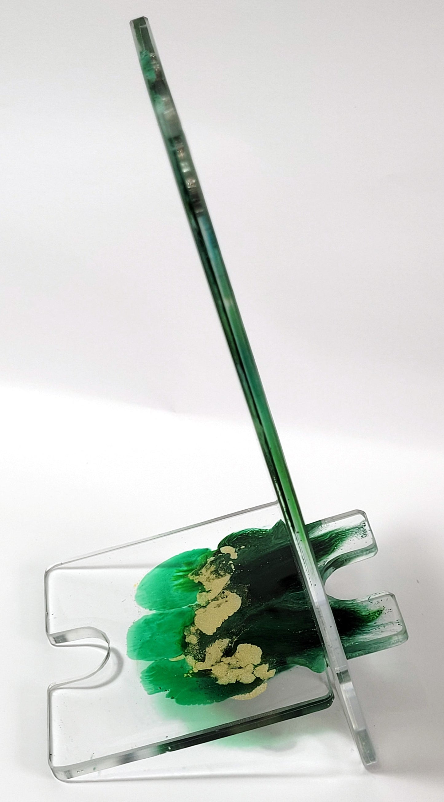 Green Turtle Phone Stand - The Cerulean Wolf