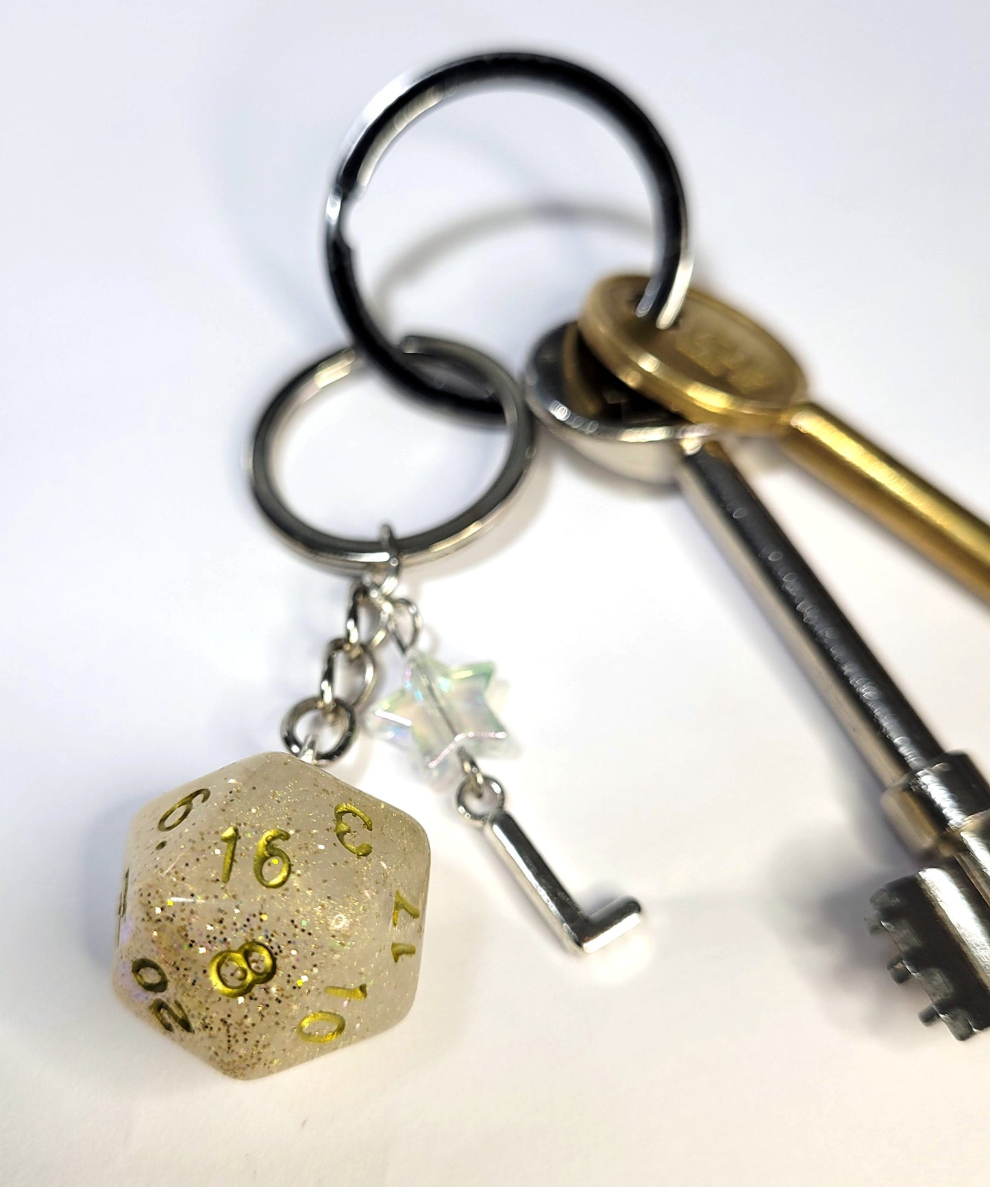Holographic Dice Keyring - The Cerulean Wolf