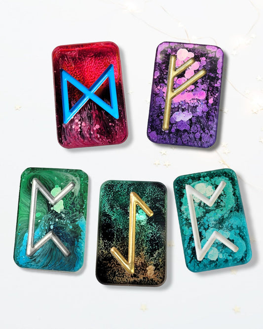 Single Customisable Elder Futhark Rune - The Cerulean Wolf