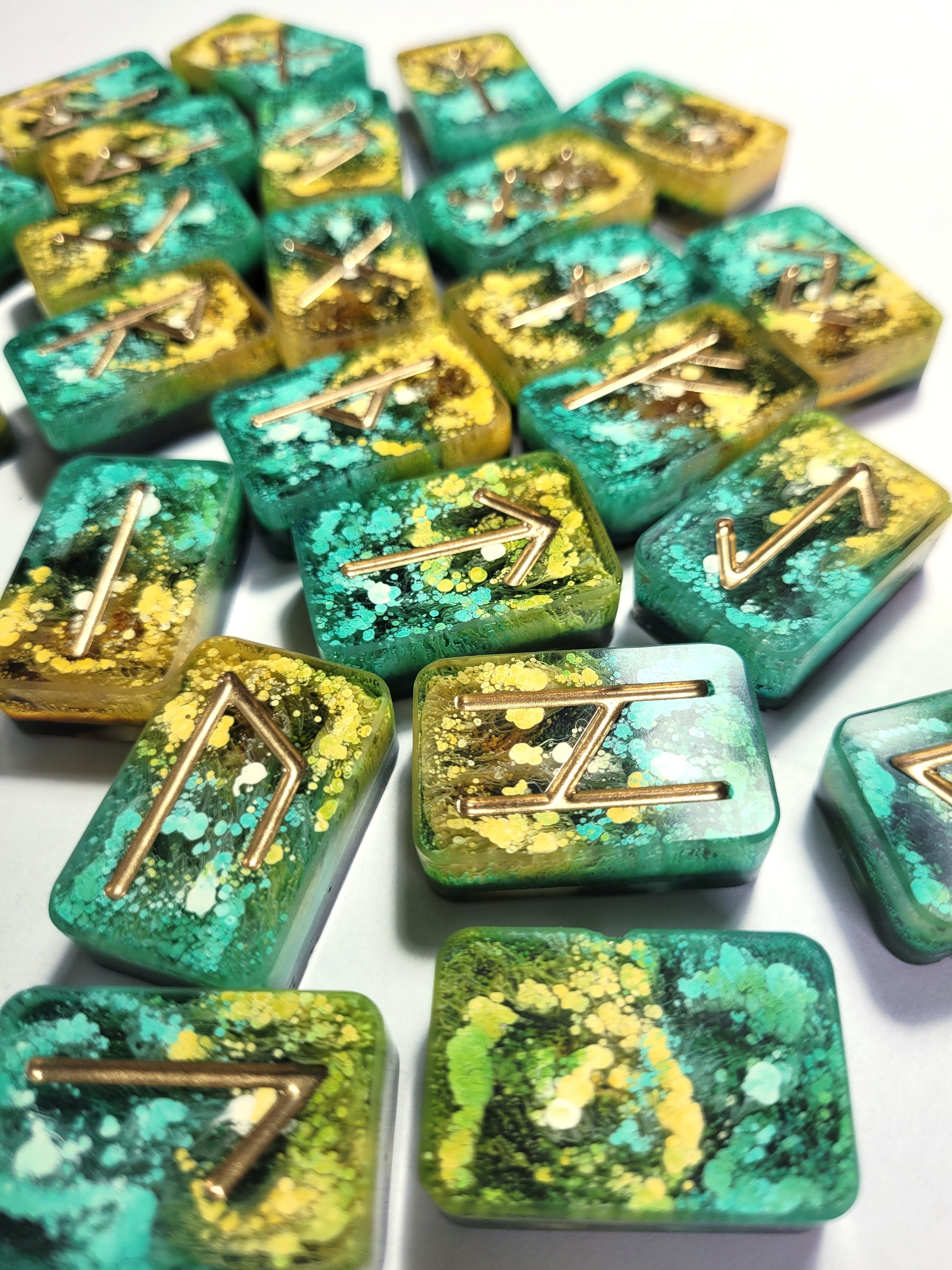 25 Customisable Elder Futhark Runes - The Cerulean Wolf