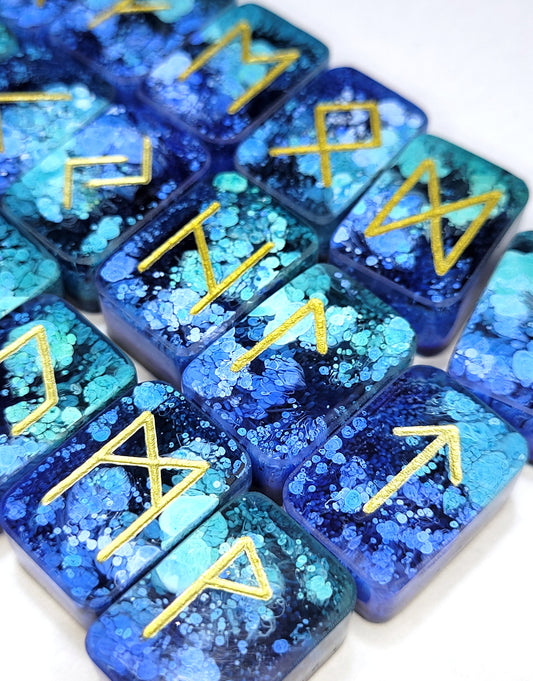 25 Mini Customisable Elder Futhark Runes - The Cerulean Wolf
