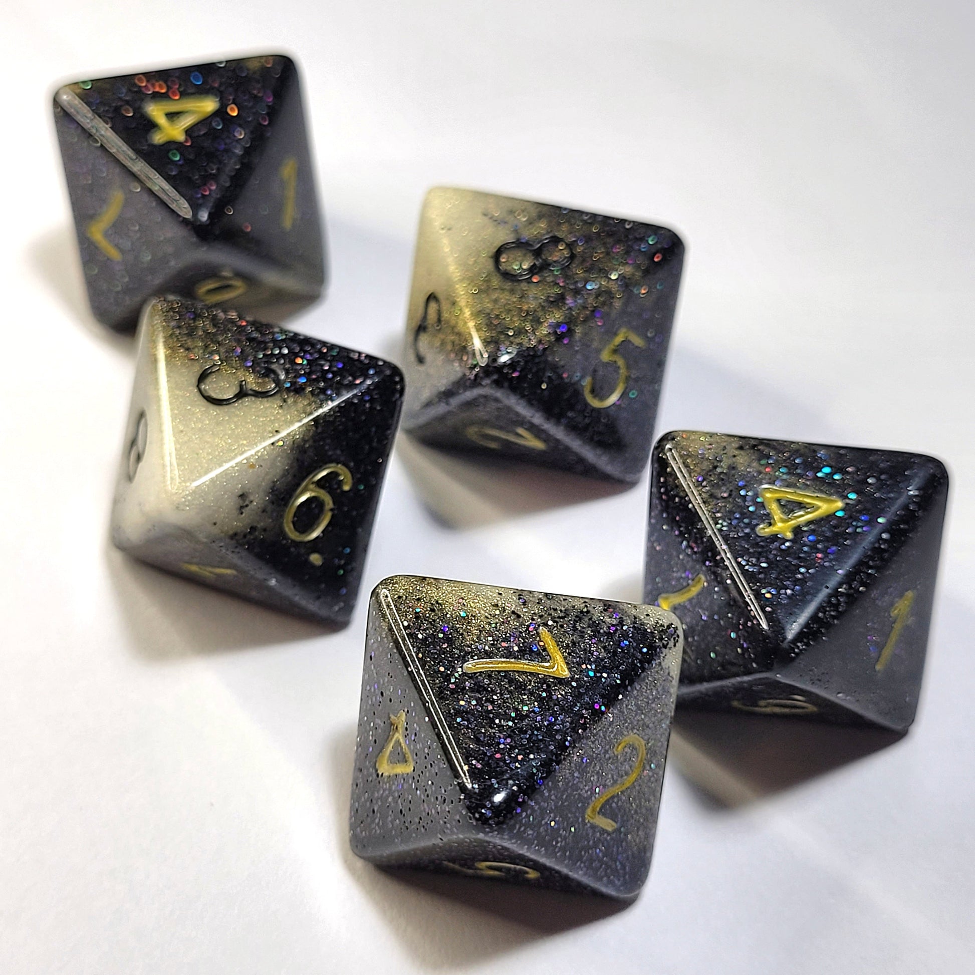 Customisable Single D8 Dice - The Cerulean Wolf